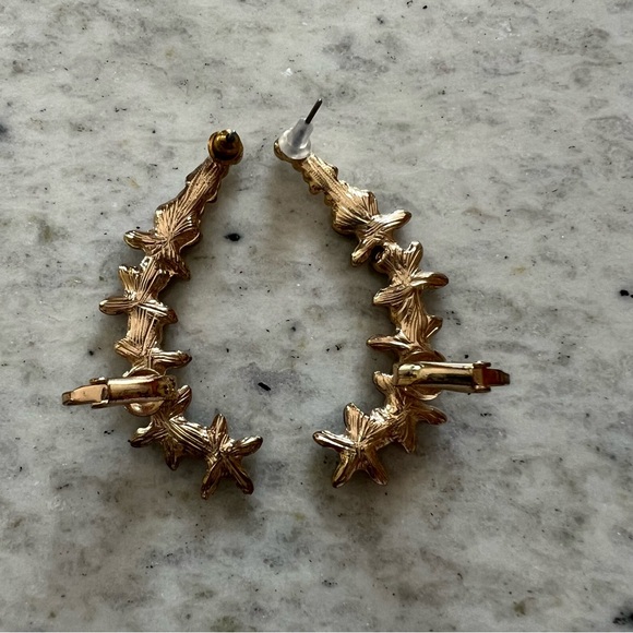 Women's Silver & Black Embellished Cluster Ear Cuff Earrings - Picture 4 of 6